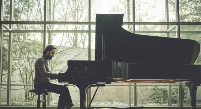 Trifonov Dario Acosta